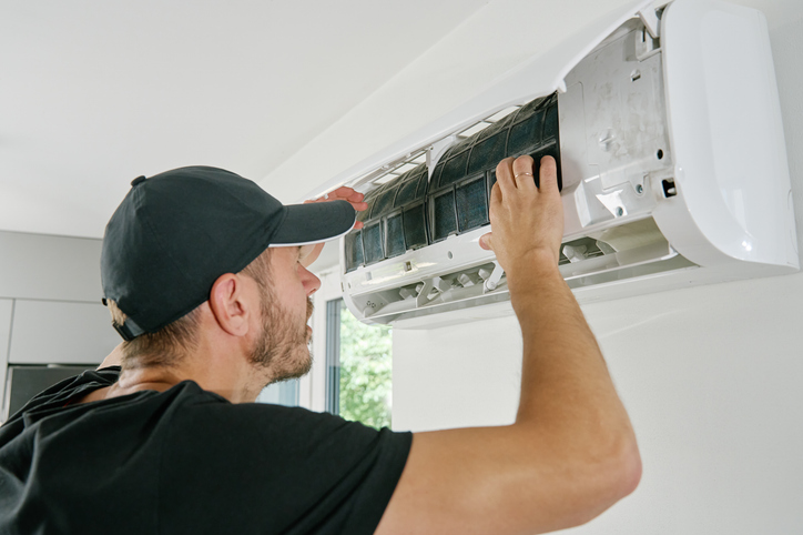 Seasonal Air Conditioning Maintenance Checklist: Preparation Tips